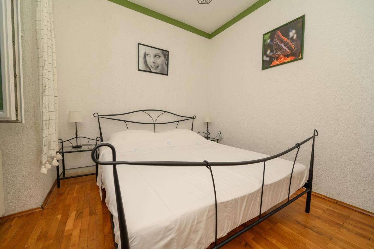 מאלי לוסיניי Apartmani Loreta מראה חיצוני תמונה