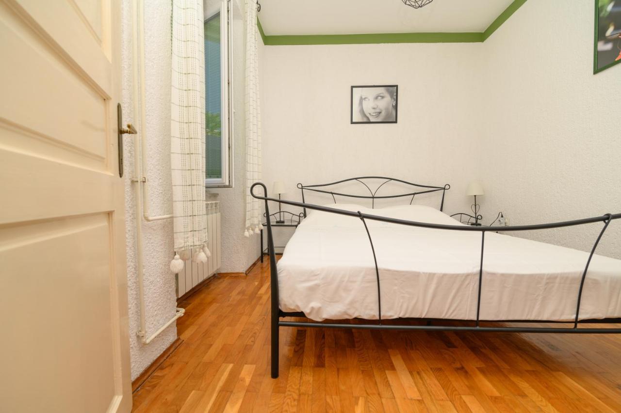 מאלי לוסיניי Apartmani Loreta מראה חיצוני תמונה