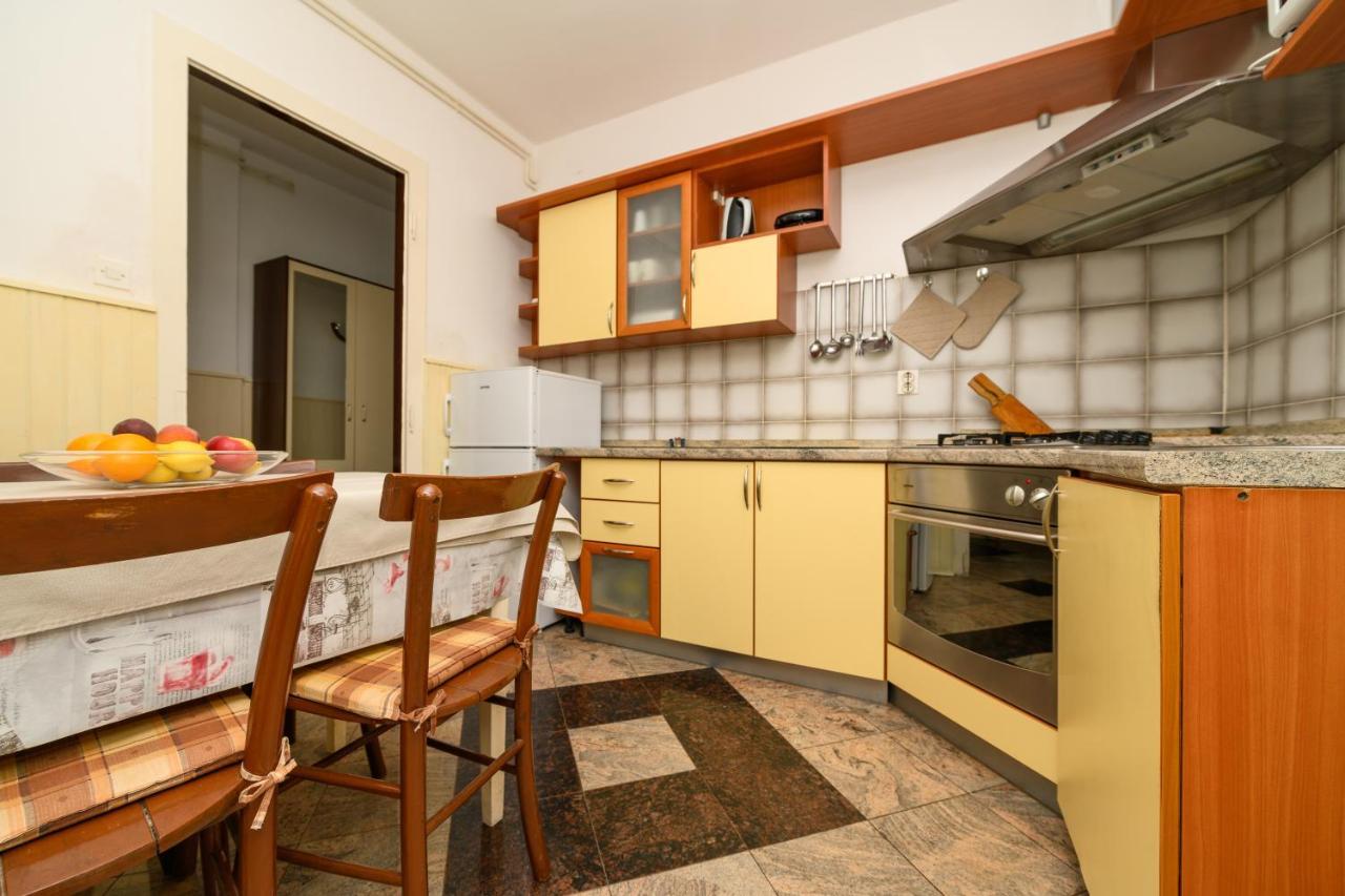 מאלי לוסיניי Apartmani Loreta מראה חיצוני תמונה