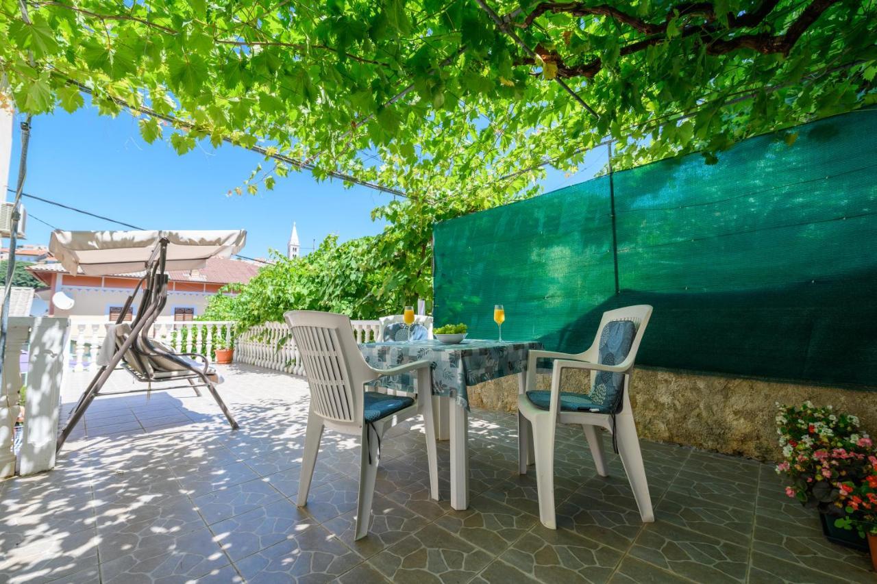 מאלי לוסיניי Apartmani Loreta מראה חיצוני תמונה